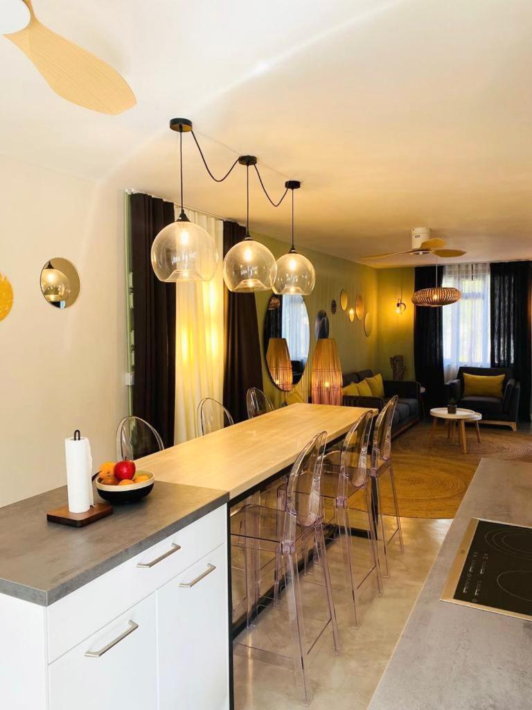 Sweet Beach Apt-Pool, Terrace, Ground Floor, Few Steps From Beach! Flic-en-Flacq Exterior foto